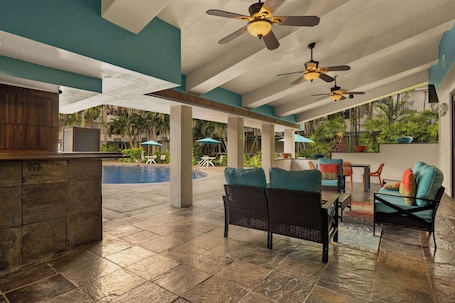 Airport Honolulu Hotel, Trademark Collection by Wyndham