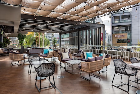 E Central Downtown Los Angeles Hotel