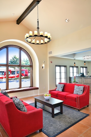 Lamplighter Inn & Suites at SDSU